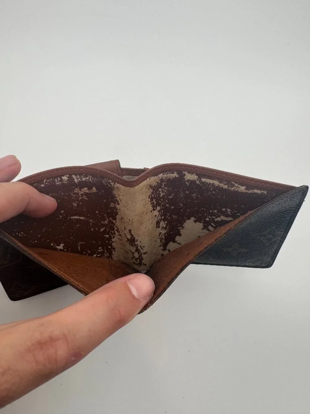 Louis Vuitton Monogram Men's Bifold Wallet